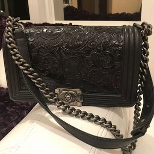 CHANEL Mint medium cross body bag w recipe